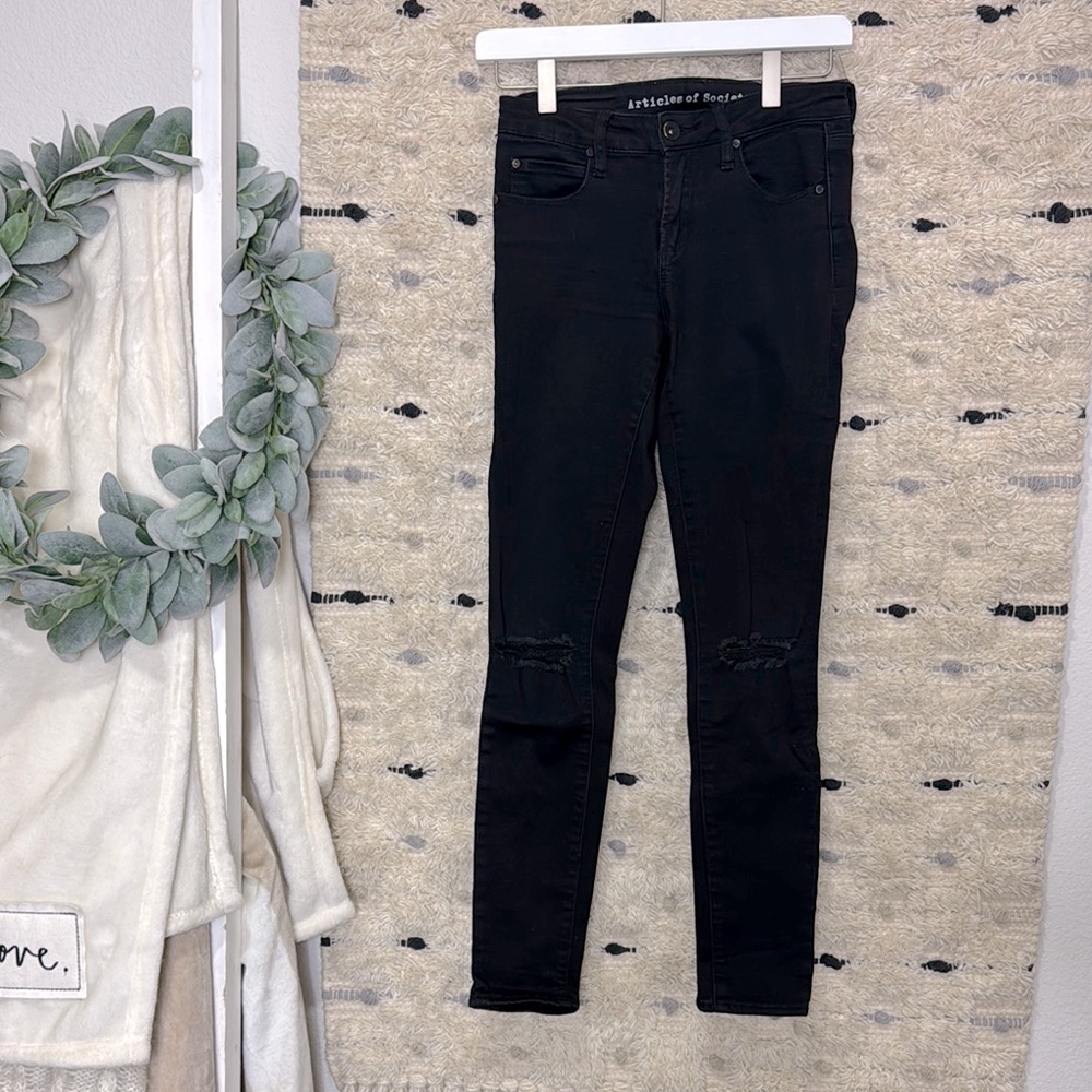 Articles Of Society Black distressed  Skinny Jeans size 25
